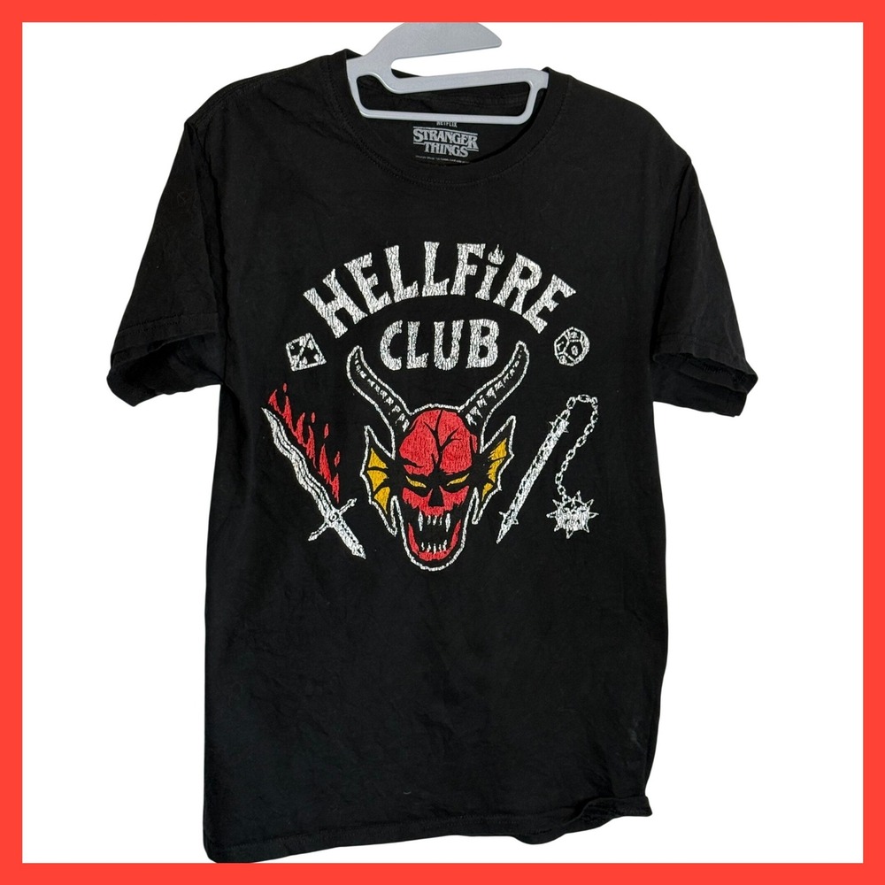 Netflix Stranger Things Hellfire Club Graphic T-Shirt Black Small Eddie Munson